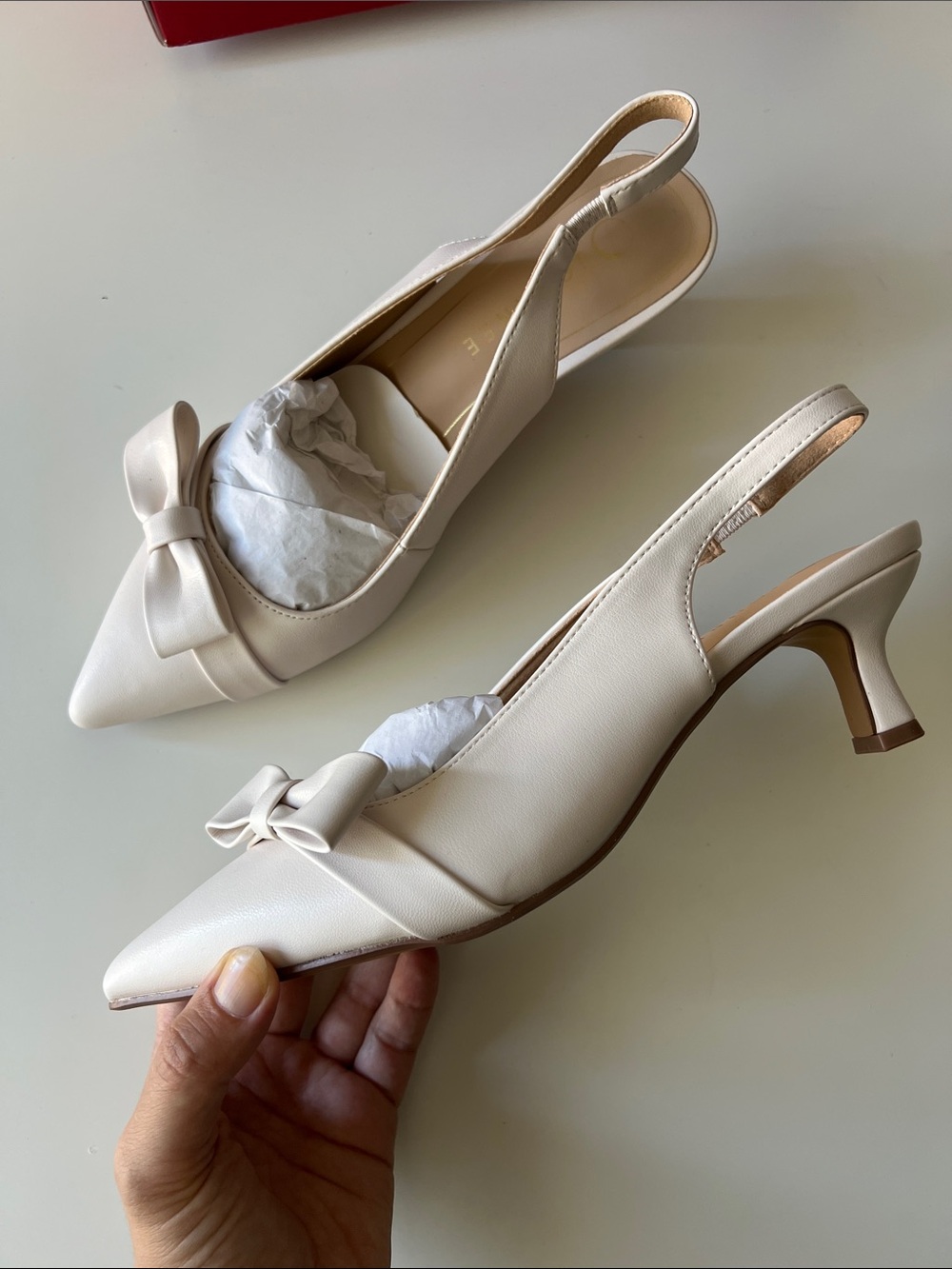 Journee Collection Cream Pointed-Toe Slingback Heels with Bow